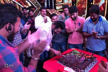Bigg Boss Telugu Team Celebrates The Super Success of Opening Episode With Young Tiger NTR